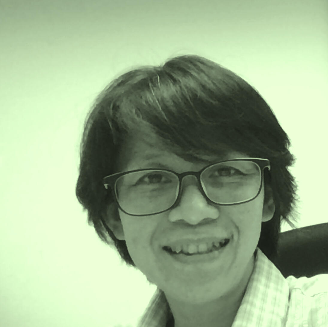 Currently a full-time graphic designer and an ad hoc illustrator